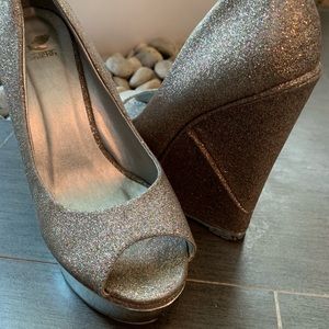 Sheik Glitter Wedges
